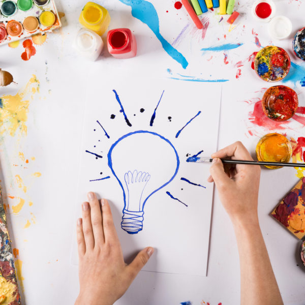 Desenvolvendo a Criatividade: Estratégias para Pensar Fora da Caixa
